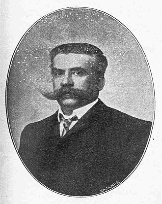 Γεώργιος Στρατήγης 1860-1938. Δικηγόρος και διδάκτωρ νομικής στο Πανεπιστήμιο Αθηνών. Ποιητης. Γνωστό ποιήμα του "ο Ματρόζος" https://el.wikipedia.org/wiki/%CE%93%CE%B5%CF%8E%CF%81%CE%B3%CE%B9%CE%BF%CF%82_%CE%A3%CF%84%CF%81%CE%B1%CF%84%CE%AE%CE%B3%CE%B7%C