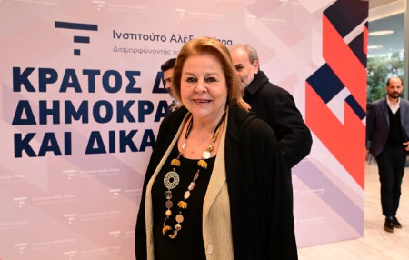 https://www.newsbeast.gr/politiki/arthro/12333046/kiniseis-katseli-gia-eniaio-psifodeltio-tis-kentroaristeras-synantisi-me-achtsioglou-tebonera-kokkali